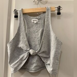 Súper down crop top